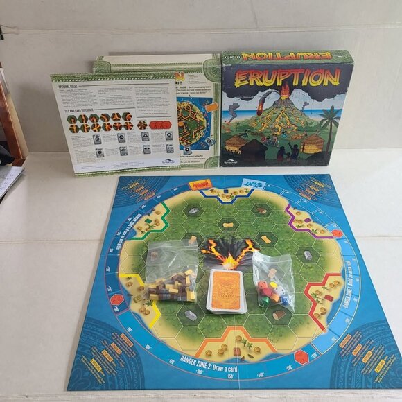 Stratus Games Eruption Volcano Game Complete - Picture 3 of 7